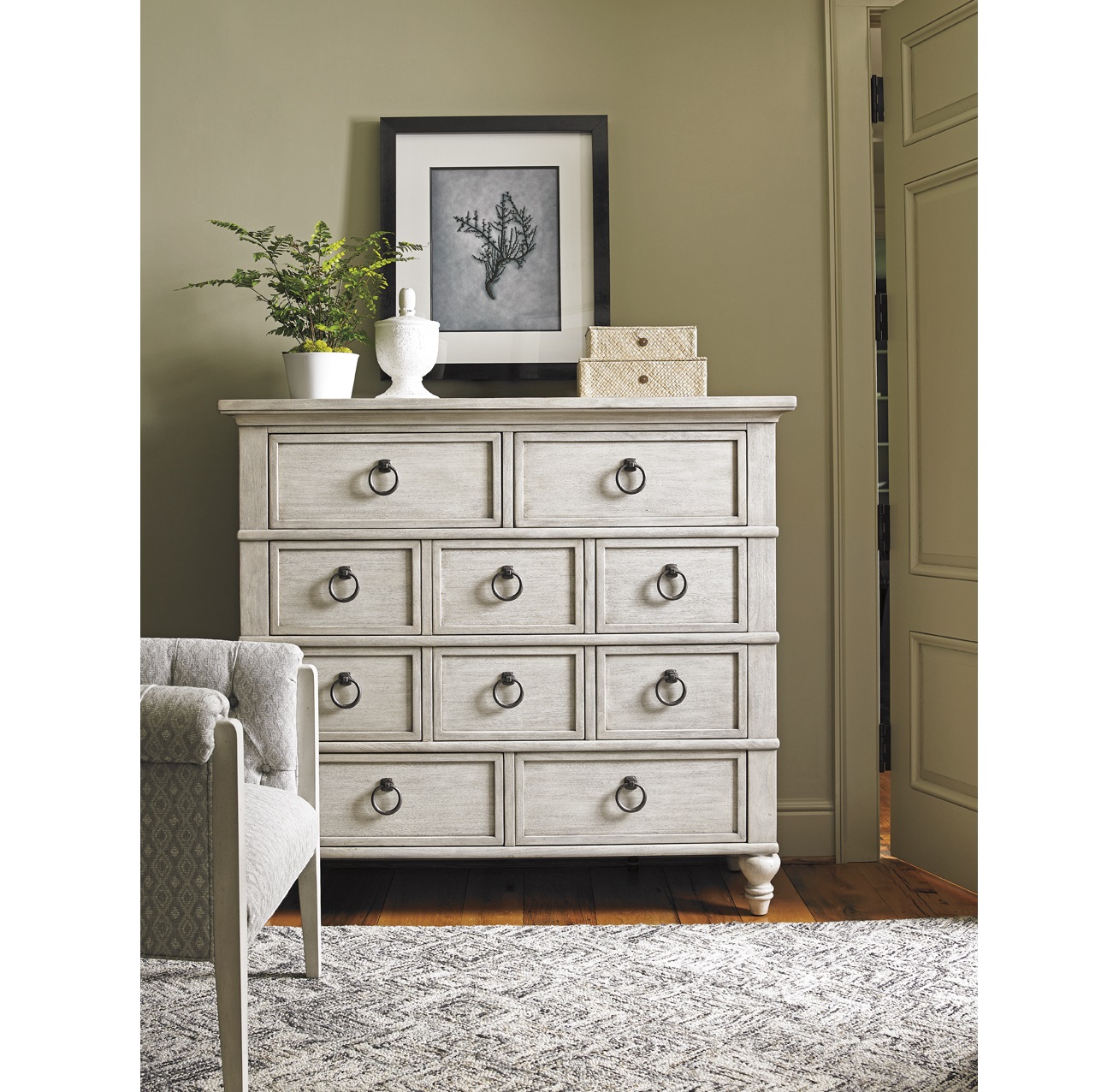 Lexington Traditional Chest Of Drawers Furniture 